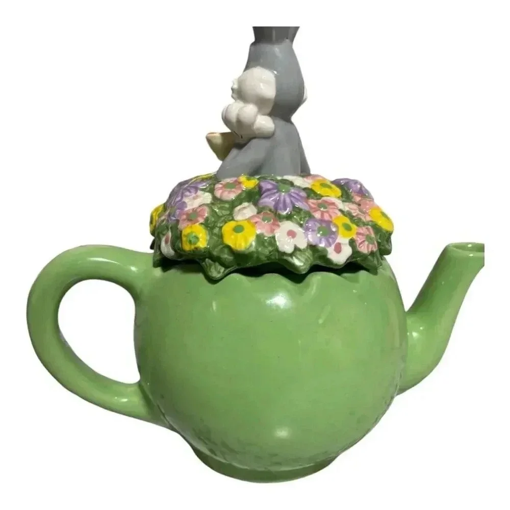 Bugs Bunny Teapot with Floral Lid – Warner Bros Looney Tunes Collectible‎